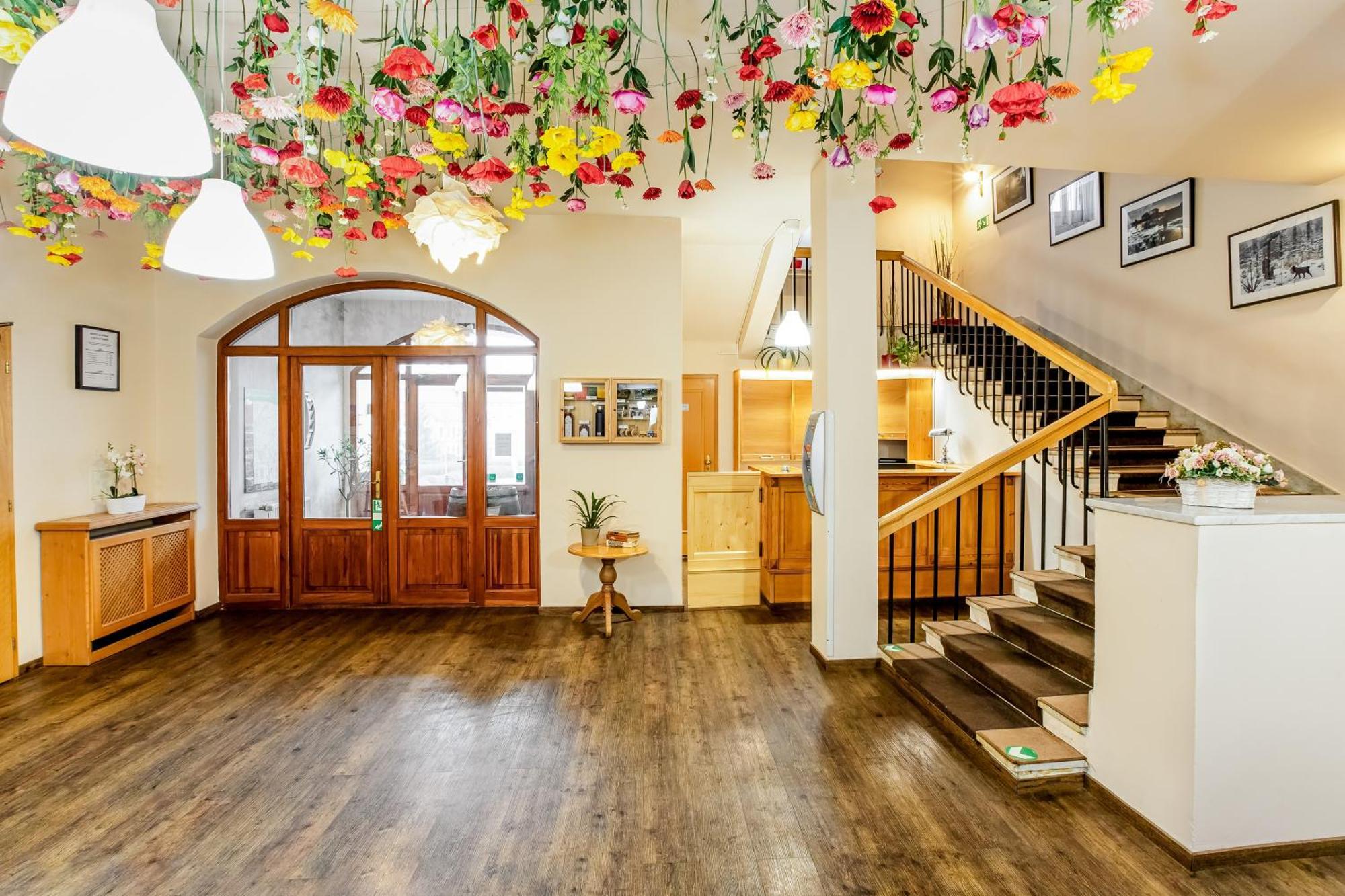 Hotel Panska Бехинє Екстер'єр фото