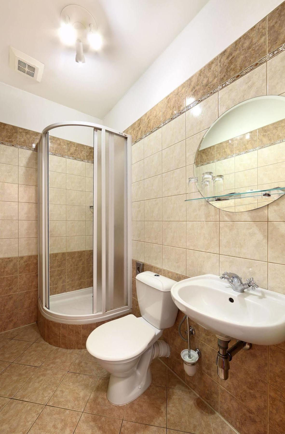 Hotel Panska Бехинє Екстер'єр фото